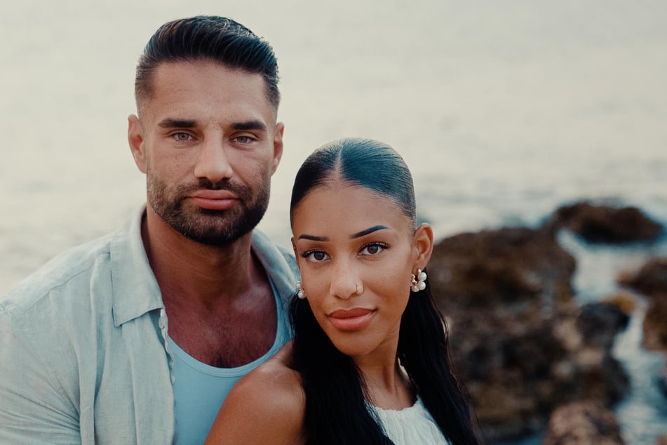 Vanessa (25) und Aleks (34) stellen ihre Beziehung bei "Temptation Island VIP" auf die Probe.