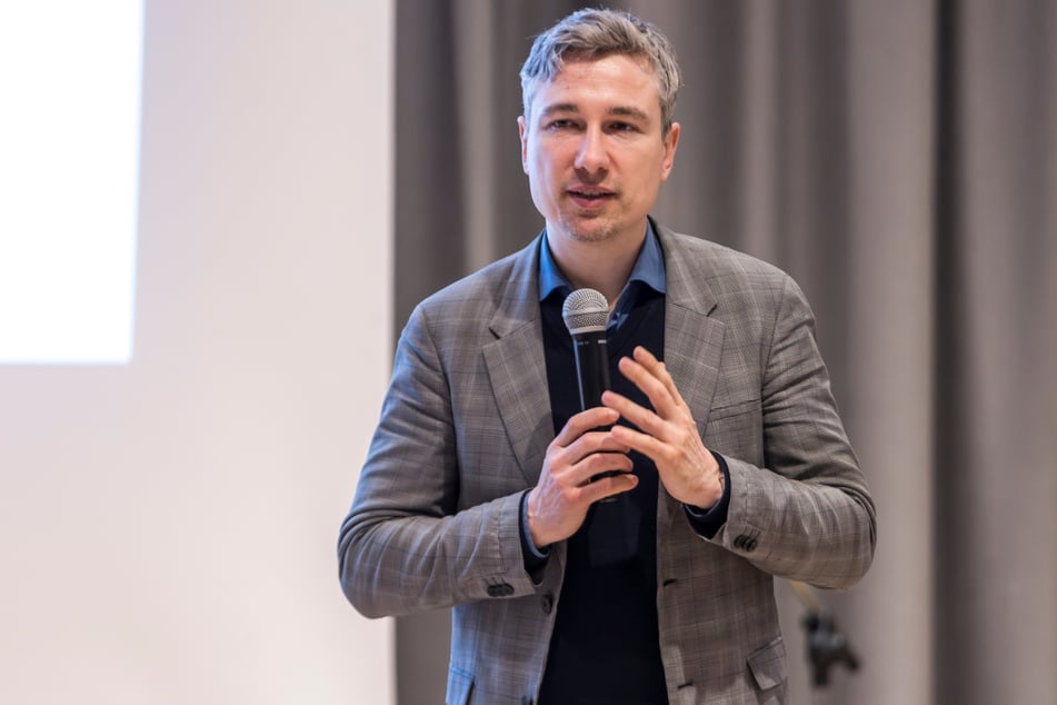 Baubürgermeister Stephan Kühn (46, Grüne) braucht ein positives Stadtrats-Votum, um den Plan umzusetzen.