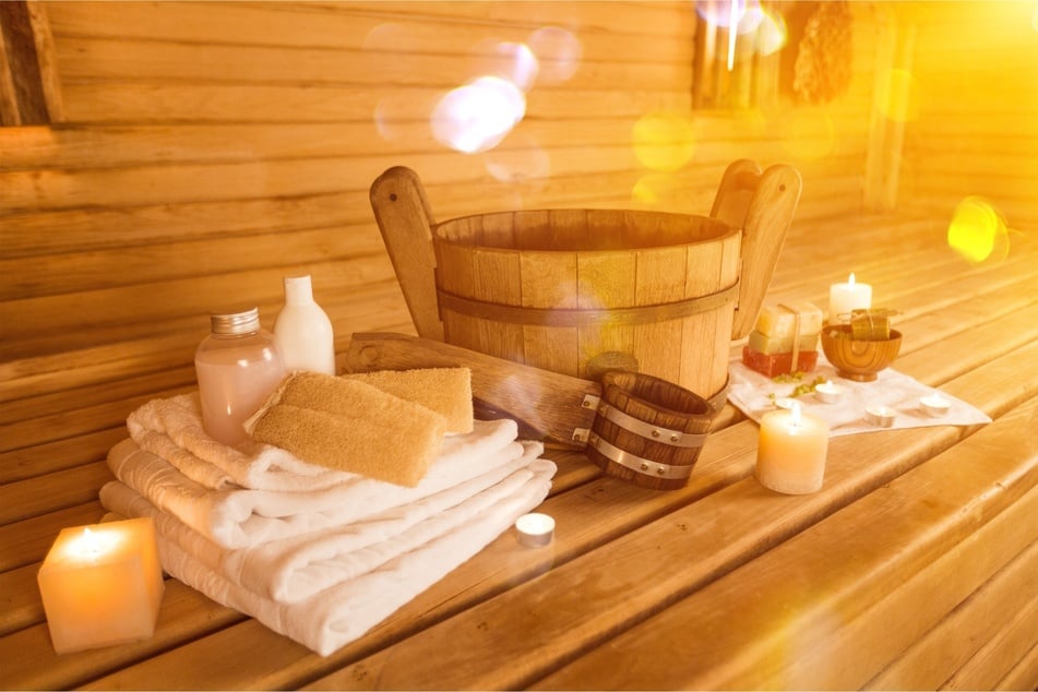 Ein Besuch im HOT Badeland schenkt neue Energie. Die Saunagäste dürfen sich über wechselnde Aufgüsse freuen. (Symbolbild)