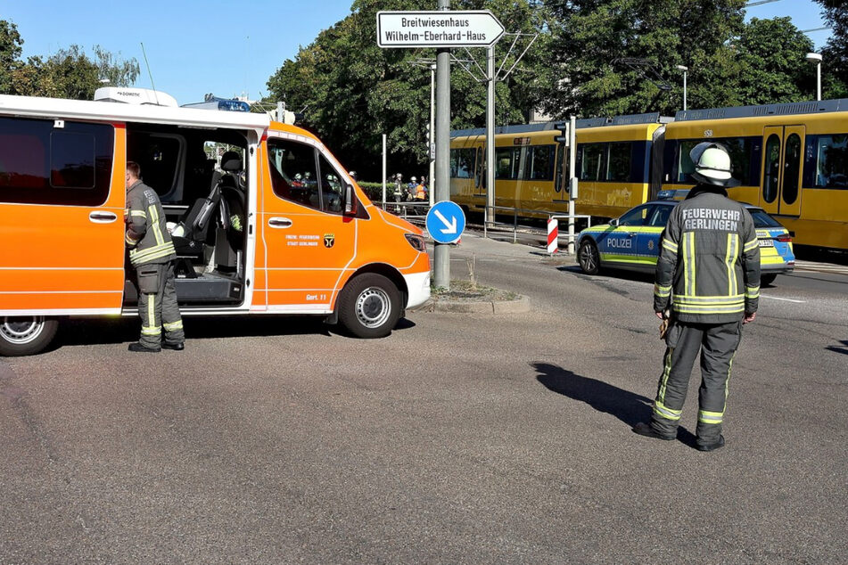 Stadtbahn kracht in Rad: 13-Jähriger rettet sich in letzter Sekunde vor Kollision
