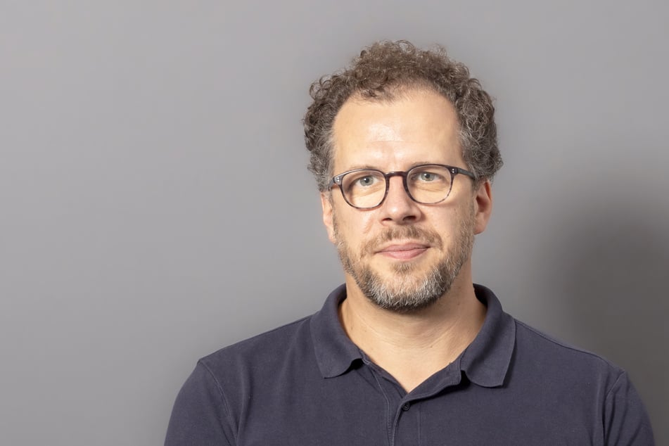 TAG24-Redakteur Mario Adolphsen findet, dass es angemessen wäre, wenn Friedrich Merz wenigstens den Parteivorsitz abgegeben hätte.