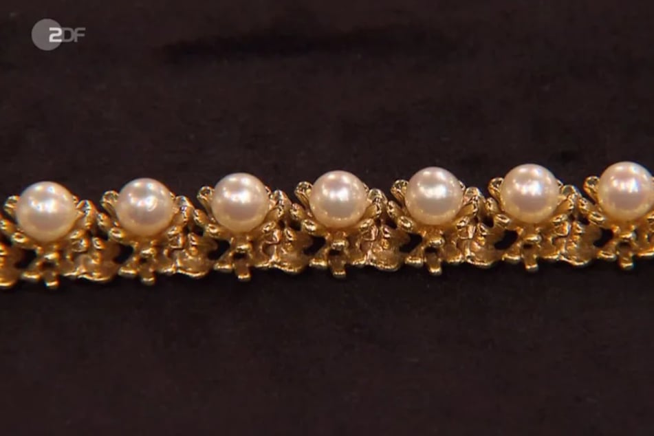 Das goldene Armband besteht aus 750er-Gold und wurde in den 1960er-Jahren hergestellt.