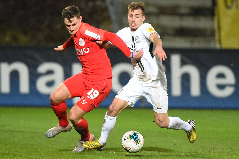Jakob Lemmer (25, l.) spielte schon im Dress der Kickers Offenbach häufig gegen die SV Elversberg.