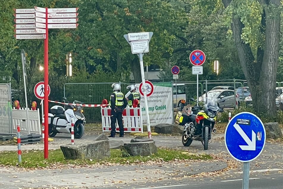 Im Bereich um den Fundort der Bombe werden zahlreiche Straßen für den Verkehr gesperrt.