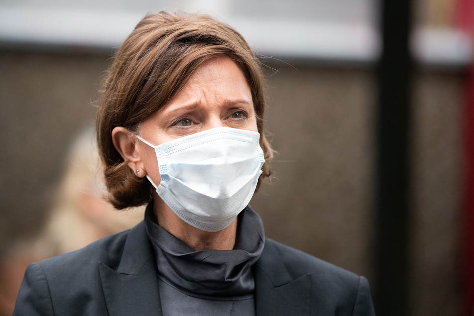 Schulministerin Yvonne Gebauer (FDP) hat sich bislang gegen Distanzunterricht ausgesprochen.