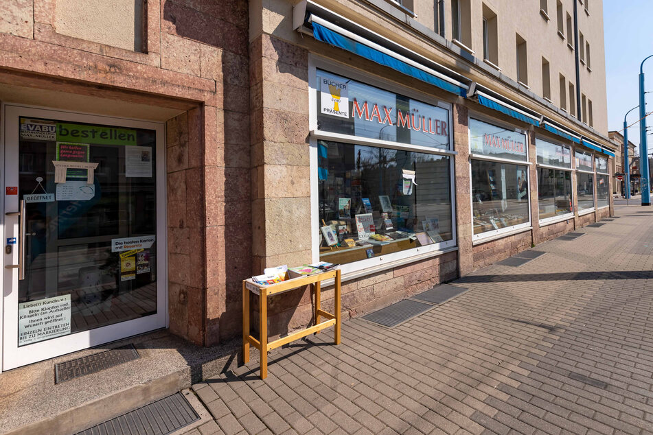 Die Buchhandlung "Max Müller" in der Reitbahnstraße 21 ist derzeit geschlossen, bietet aber einen Liefer- und Abholservice an.