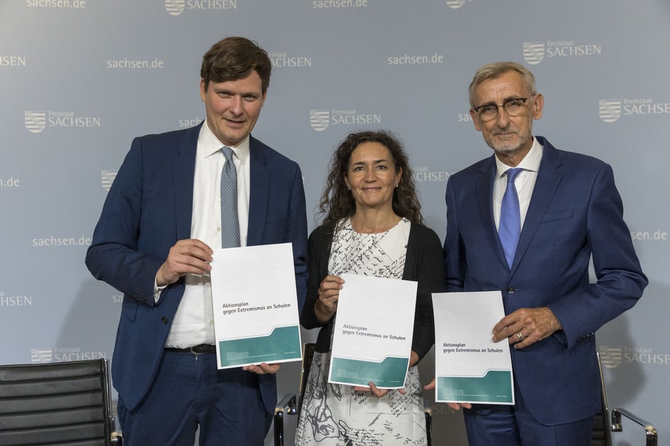 Kultusminister Conrad Clemens (43, v.l.), Justizministerin Constanze Geiert (50) und Innenminister Armin Schuster (65, alle CDU). Sozialministerin Petra Köpping (68, SPD) ist derzeit auf einer Auslandsreise in Südkorea.