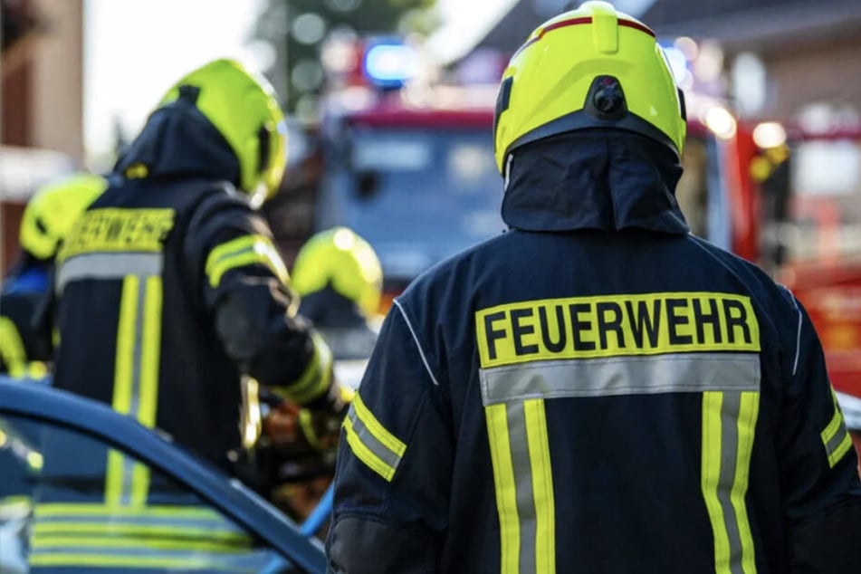 Brand in Mehrfamilienhaus: Zwei Bewohner im Krankenhaus, 250.000 Euro Schaden