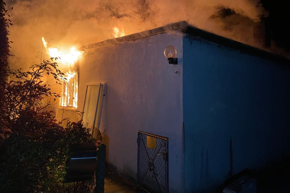 Durch das Feuer entstand ein Schaden von etwa 10.000 Euro.