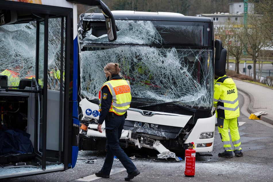 Bei dem Unfall wurden unter anderem zwölf Kindergartenkinder verletzt.