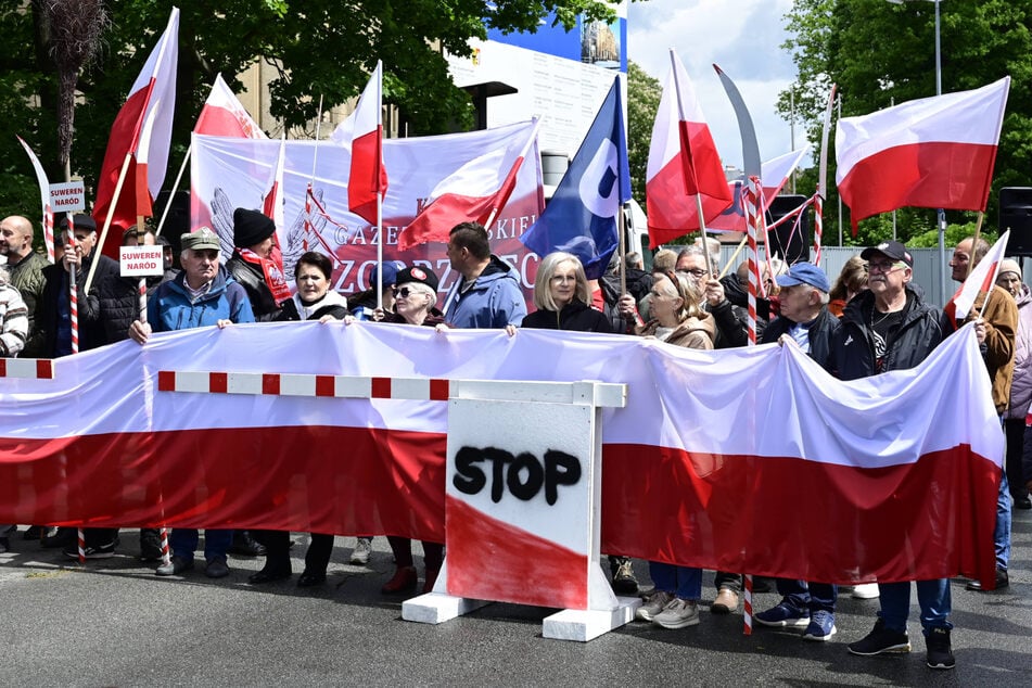 Polnische Demo gegen deutsche Asylpolitik