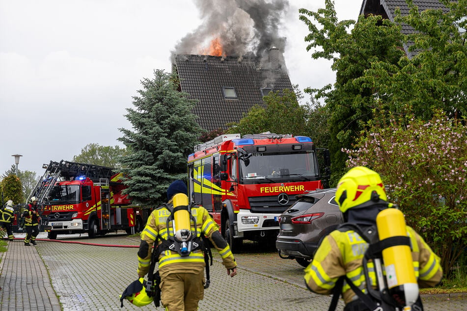 Wohnhaus in Brand: War ein Blitzeinschlag schuld?