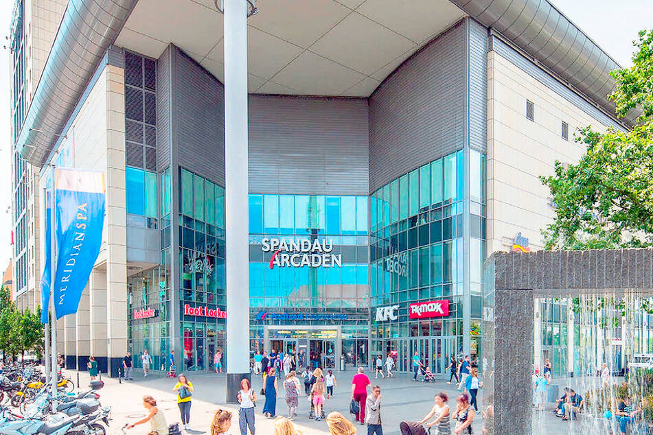 MediaMarkt Berlin Spandau Arcaden – Klosterstraße 3.