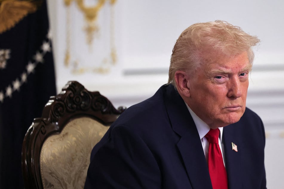 Trump suspends migration from "Third World Countries" and threatens denaturalization