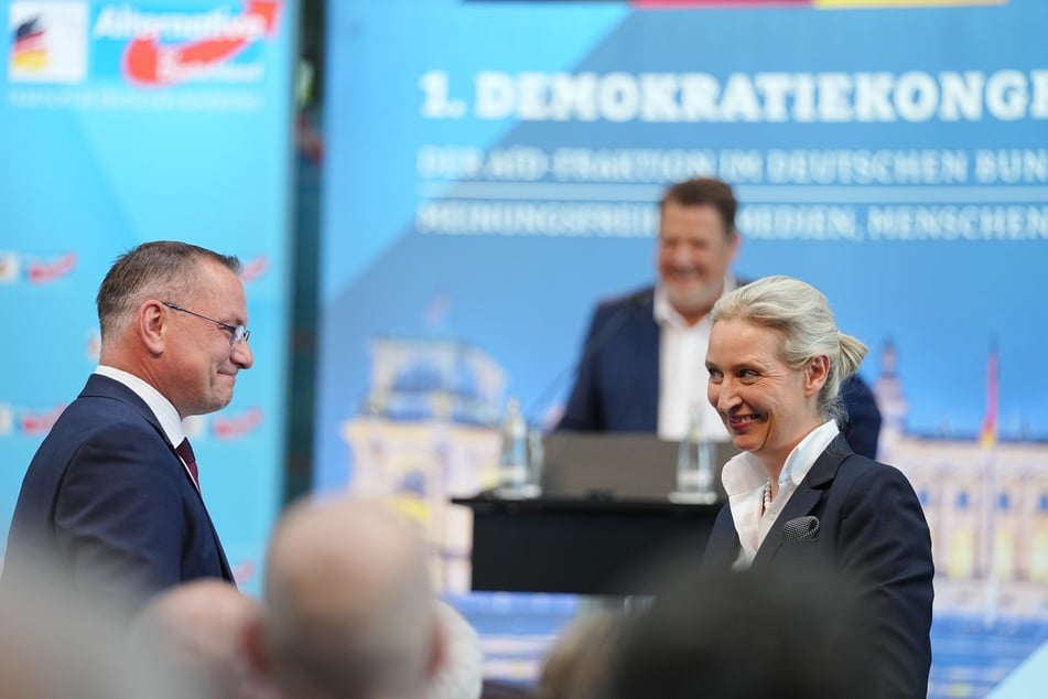 Das AfD-Spitzenduo Tino Chrupalla (51, l.) und Alice Weidel (47, r.) will auf dem Bundesparteitag wiedergewählt werden.