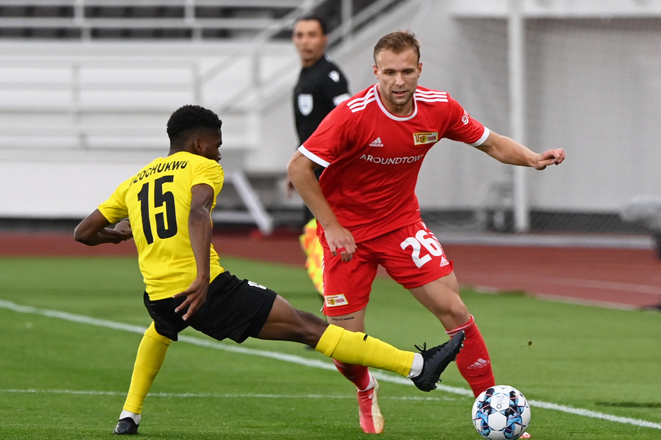 Seine einzigen beiden Startelf-Einsätze der Saison hatte Tymoteusz Puchacz (22, r.) in den Play-offs zur Conference League gegen Kuopion PS.