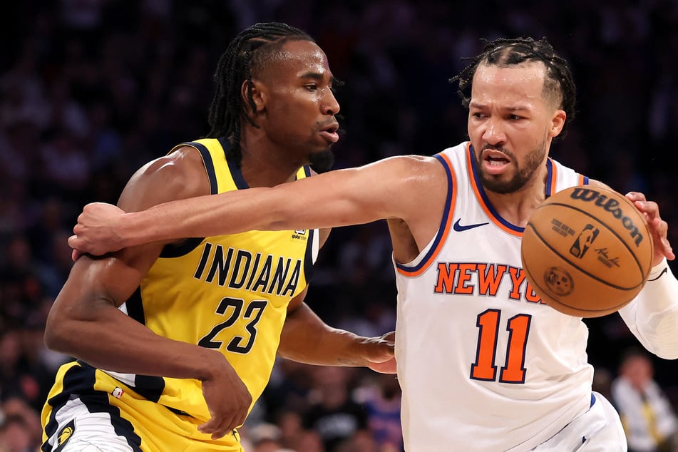 The irrepressible Indiana Pacers opened up a 2-0 lead over the New York Knicks in the NBA Eastern Conference finals with a 114-109 win at Madison Square Garden on Friday.