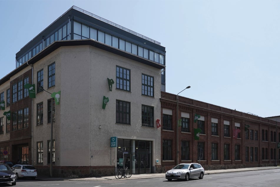 "Spreadshirt" gehört zur international agierenden "Spread Group". Der Hauptsitz der Firma ist in Leipzig-Plagwitz, weitere Standorte sind in Berlin und den USA.