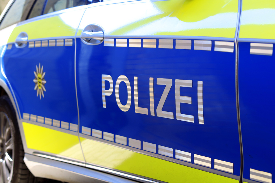 Berlin: Mann prügelt in Neukölln auf Behinderten ein und raubt ihn aus
