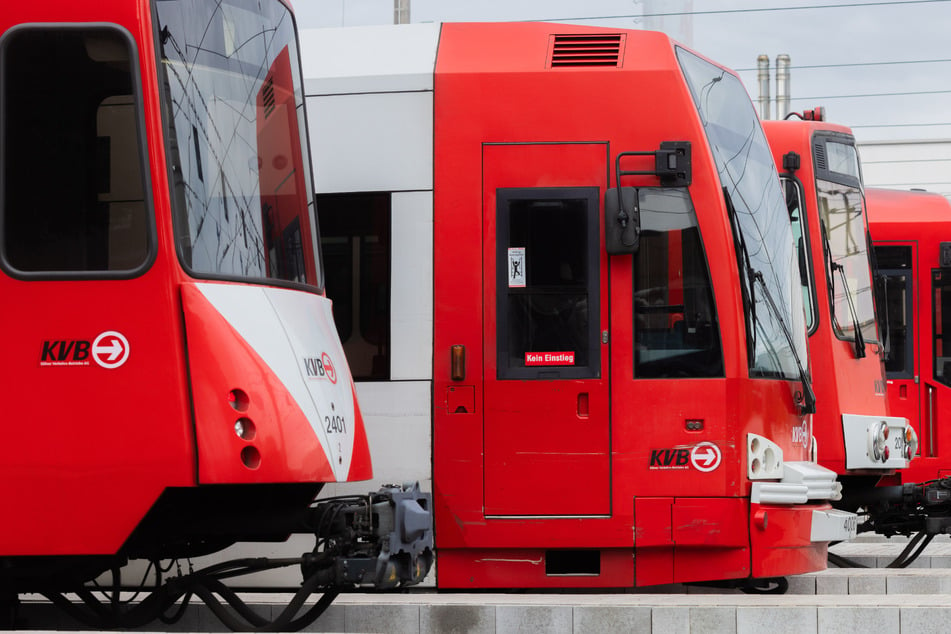 Aufgrund der angespannten Personalsituation haben die KVB die Taktung ihrer Stadtbahn-Fahrten in Köln im vergangenen November deutlich zurückgefahren. (Symbolbild)