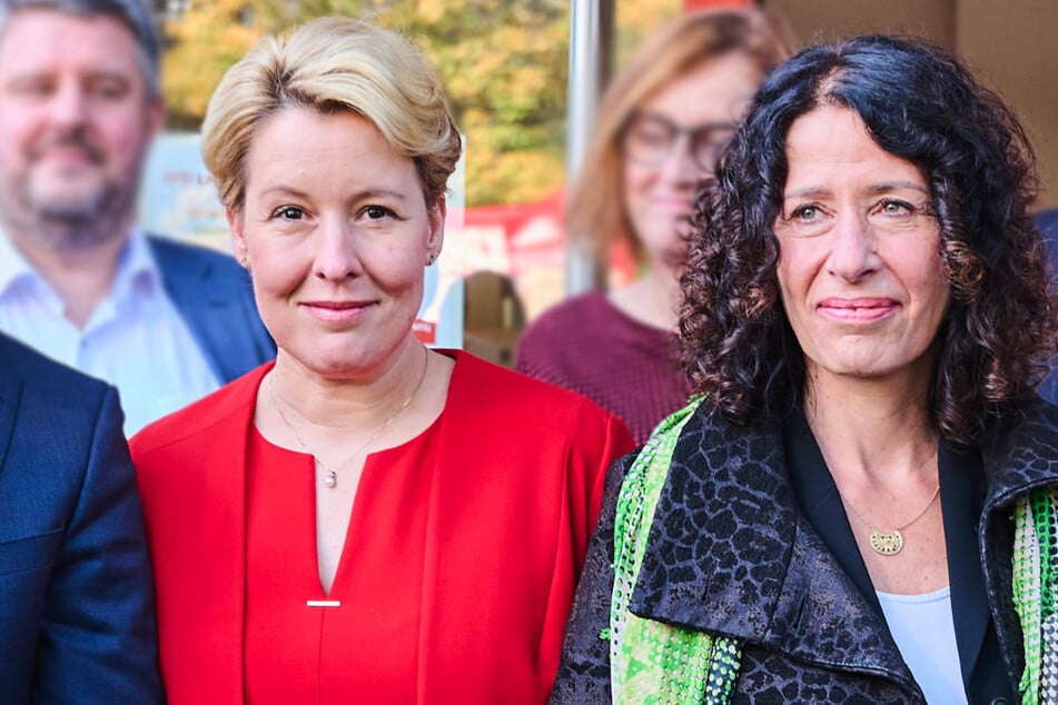 Berlin: Nach Marathon-Sondierungen: Parteien beraten über weiteres Vorgehen