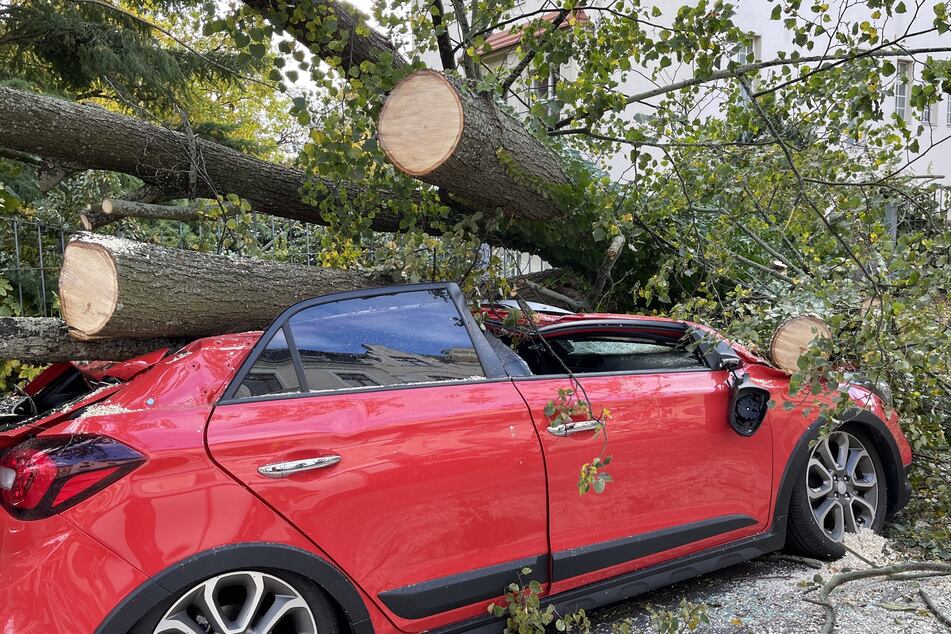 Unwetter verursachten auch 2022 in Sachsen größere Schäden. Welche Kosten für Autoversicherer dabei entstanden sind, wurde nun ausgewertet. (Symbolfoto)