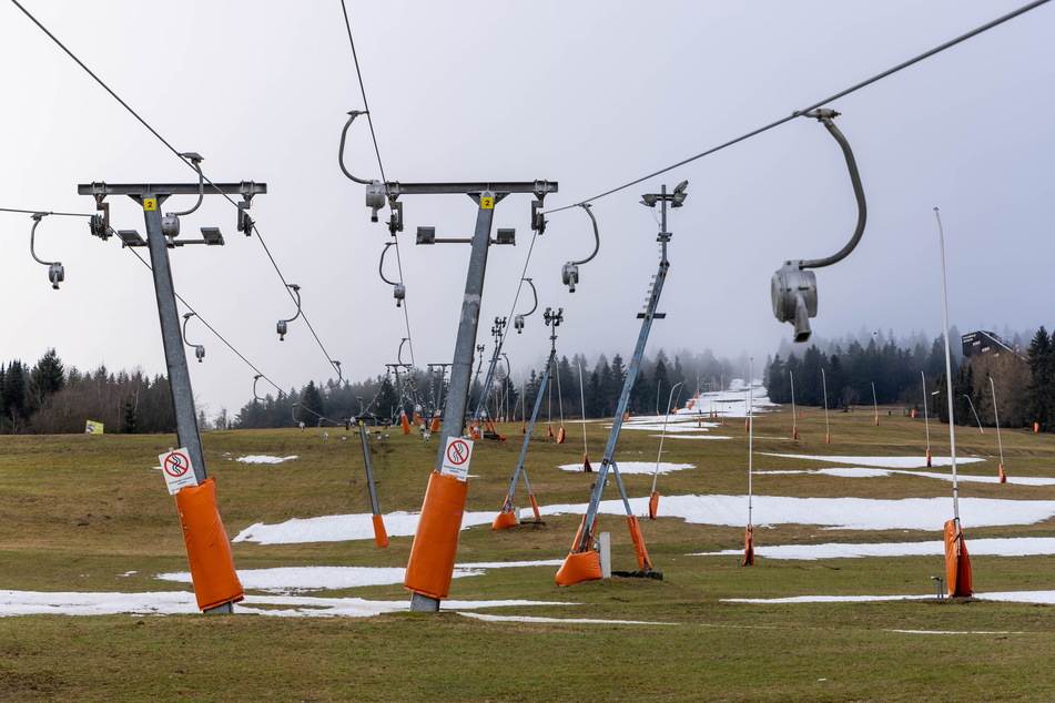 Seit Tagen stehen die Skilifte in Oberwiesenthal still. (Archivbild)