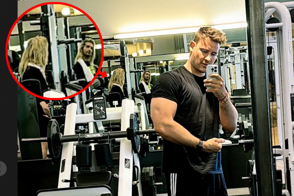 Im Hintergrund von Marc Eggers Mucki-Selfie ist deutlich Bill Kaulitz zu entdecken.