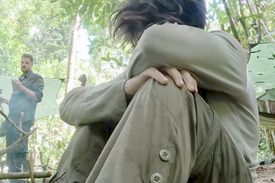 "7 vs. Wild"-Teilnehmer Kris (23) kommt im Dschungel an seine Grenzen.