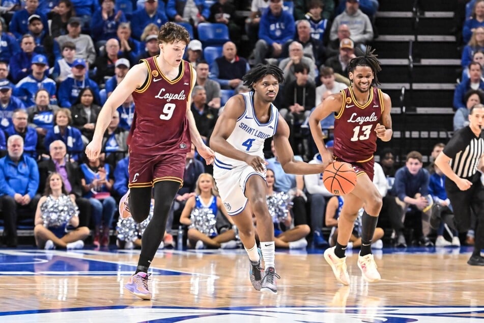 Alex Richardson (22, l.) wechselt zu den Chemnitzer Niners. Zuvor spielte er für die Loyola Universität Chicago.