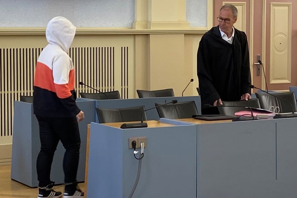Die Angeklagte (35) muss für mehrere Jahre hinter Gitter.