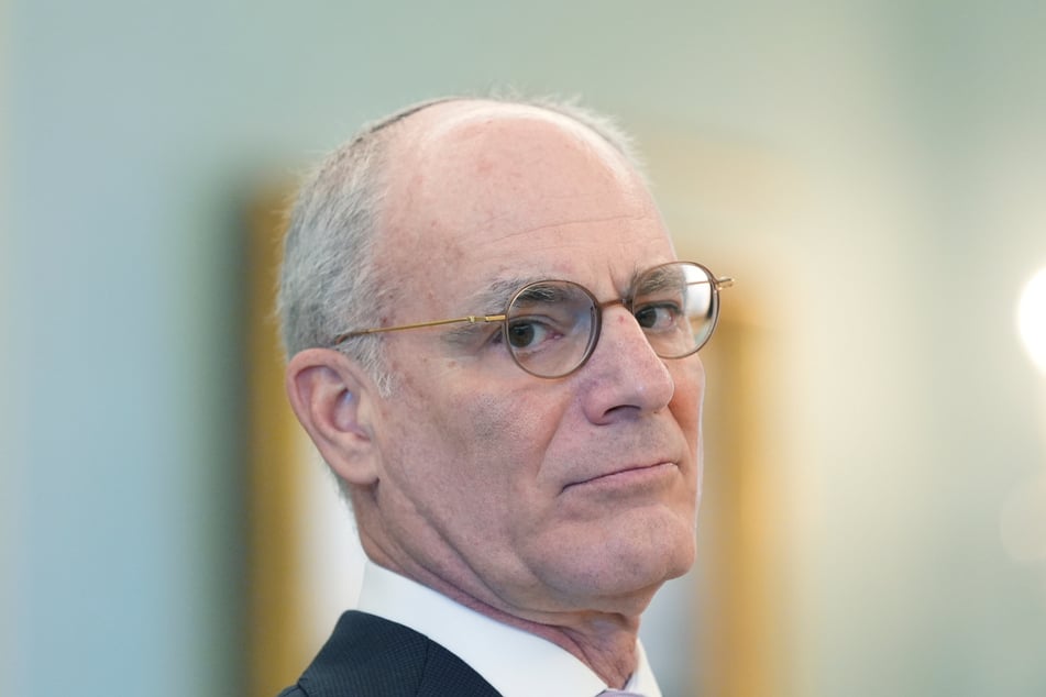 Noch immer ist der Sohn von Israels US-Botschafter Jechiel Leiter (66) nicht außer Lebensgefahr.