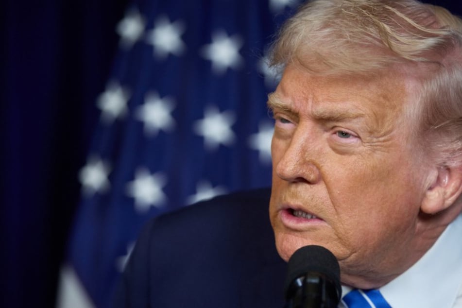 Nahost-Konflikt: "Bereit zum Abschuss" - Trump droht Irans Regierung