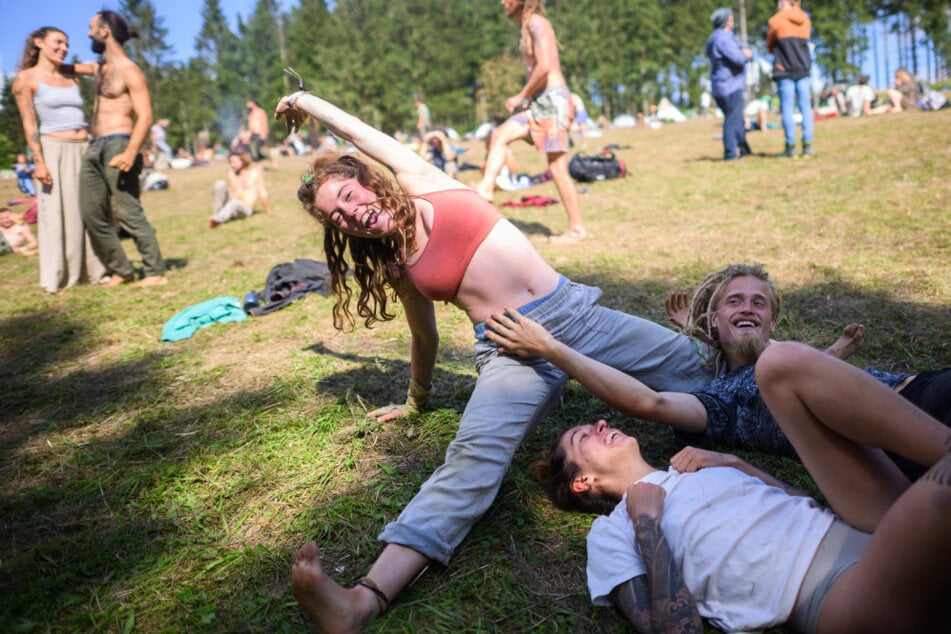 Die Rainbow-Hippies verbrachten drei Wochen damit, Gemeinschaft und Natur zu genießen. Das hatte jedoch seinen Preis.