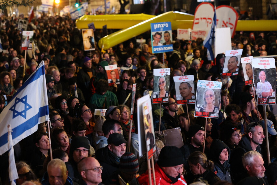 Tausende demonstrierten gegen Benjamin Netanjahus Regierung.