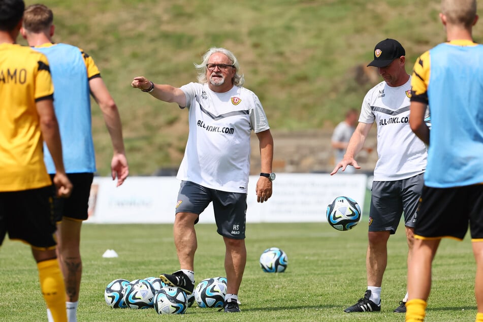 Eine Woche hat das Trainerteam der SGD in Heilbad Heiligenstadt Zeit, seine Vorstellungen den Kickern zu vermitteln.