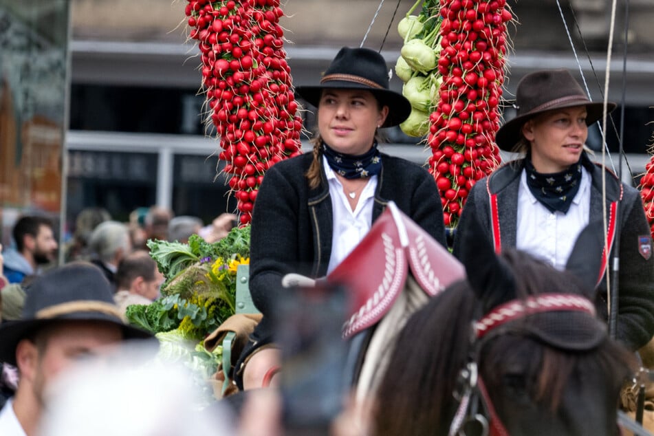 135 Kilo Kartoffeln, doch nur 2,4 Kilo Äpfel: Die nackten Zahlen zu Bayerns Erntedankfest