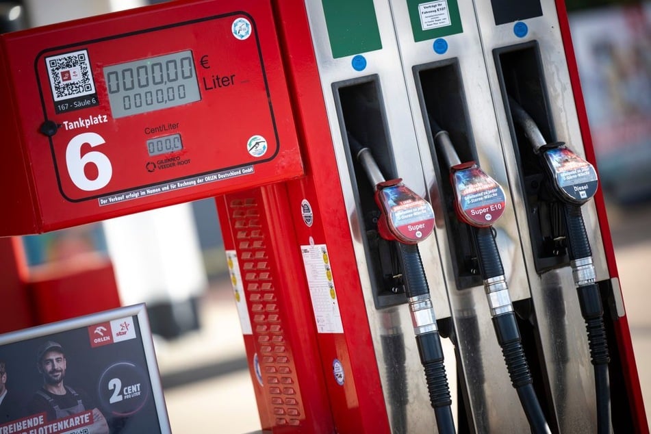 Laut ADAC tankt es sich im Südwesten teurer. (Symbolfoto)