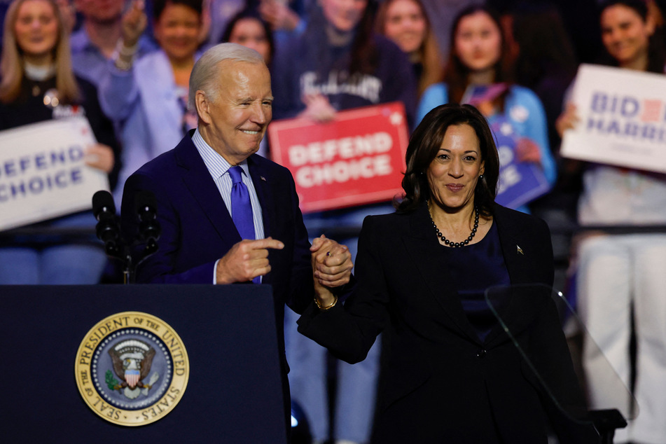 President Biden and Vice President Harris (r) highlighted the need for safe abortion access during Tuesday's rally.