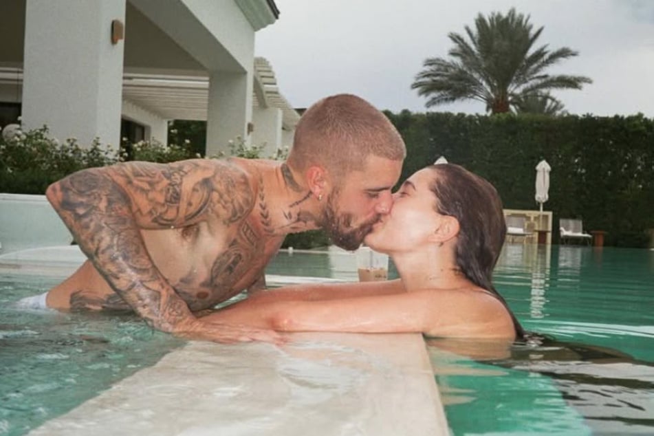 Hailey Bieber (r.) clapped back after being accused of reposting a TikTok that criticized her marriage to Justin Bieber.