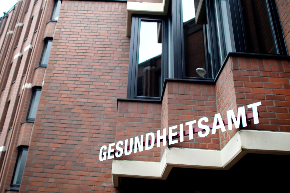 Das Gesundheitsamt in Heinsberg. Um die Corona-Krise in den Griff zu bekommen, müssen Gesundheitsämter alle Infizierten ermitteln können. Das klappt aktuell gut. Aber was, wenn die Infektionszahlen wieder steigen?