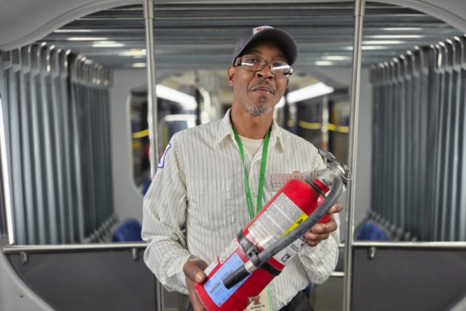 Ken Johnson ist seit über zehn Jahren Busfahrer und bildet seit rund vier Jahren aus.