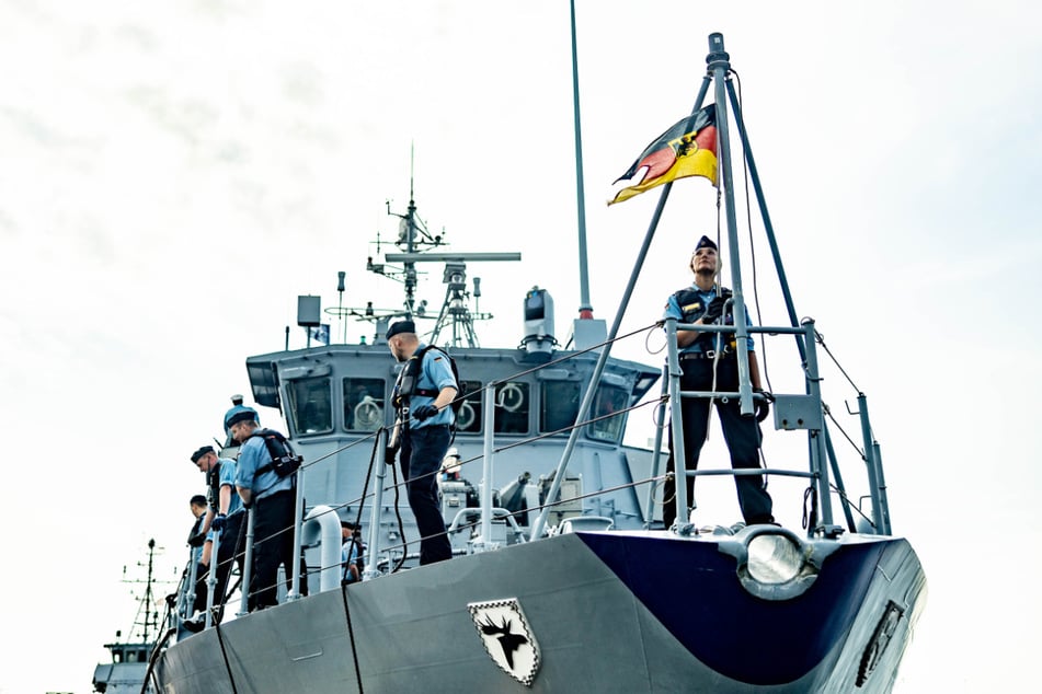 Das Minenjagdboot "Bad Bevensen" im Marinehafen Kiel.