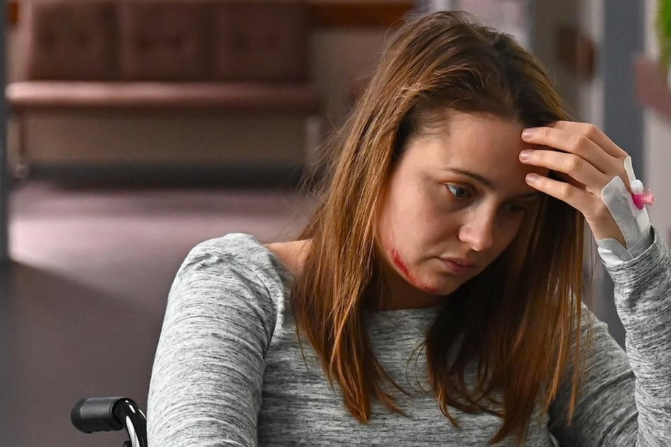 Alles was zählt: Lucie am Boden zerstört! "Kann es sein, dass ich nie wieder laufen kann?"