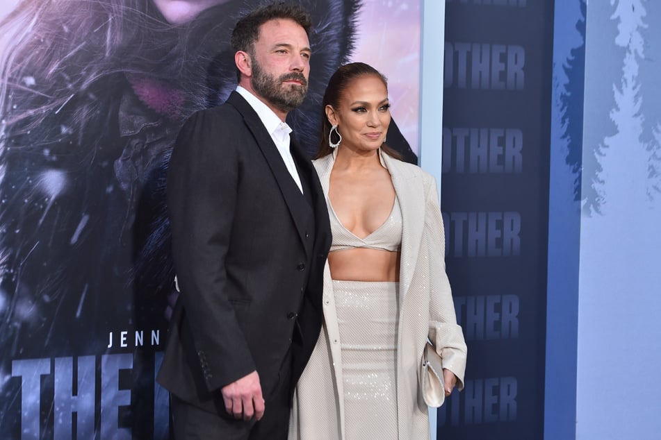 Ben Affleck (51) und Jennifer Lopez (54) sind stolz auf ihre neue Liebe.