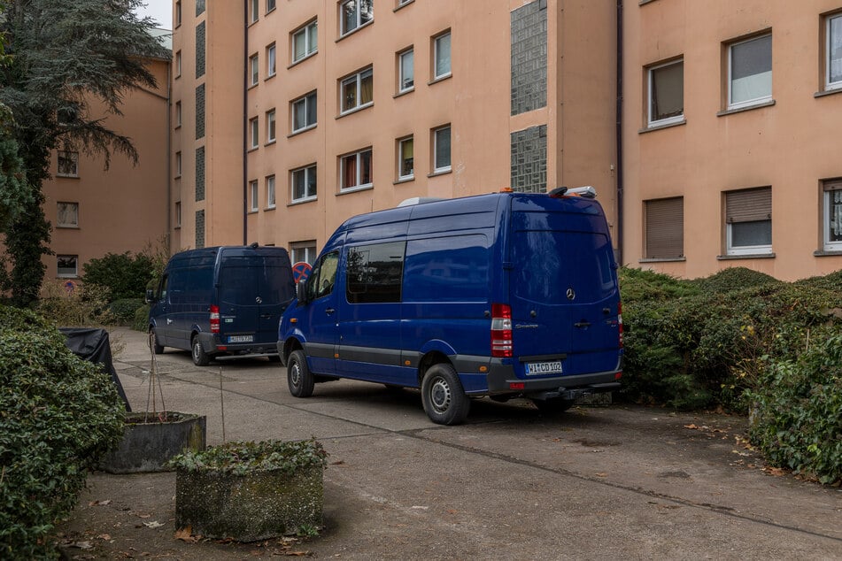 Der Leichnam des Kindes wurde zur Obduktion übergeben, diese ergab einen klaren Verdacht auf Gewalteinwirkung.