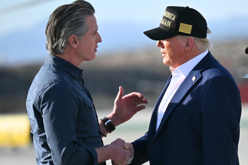 President Donald Trump (r.) and California Governor Gavin Newsom (l.) upon arrival at Los Angeles International Airport in Los Angeles, California, on January 24, 2025.