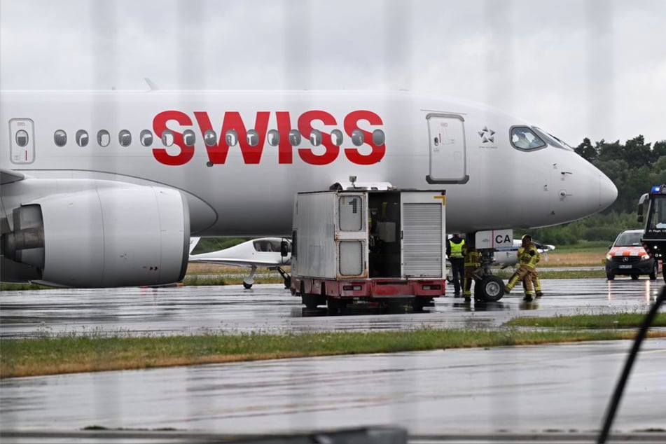 Rauch an Bord: Passagier-Flugzeug landet außerplanmäßig im Südwesten