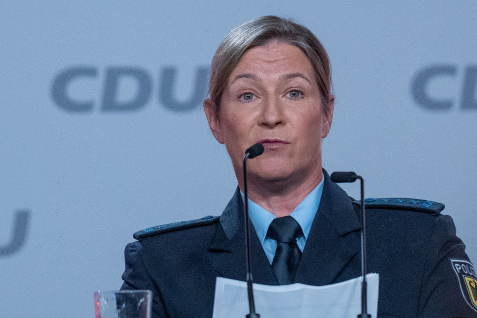 Nach Rede in Polizeiuniform: Claudia Pechstein in der Kritik