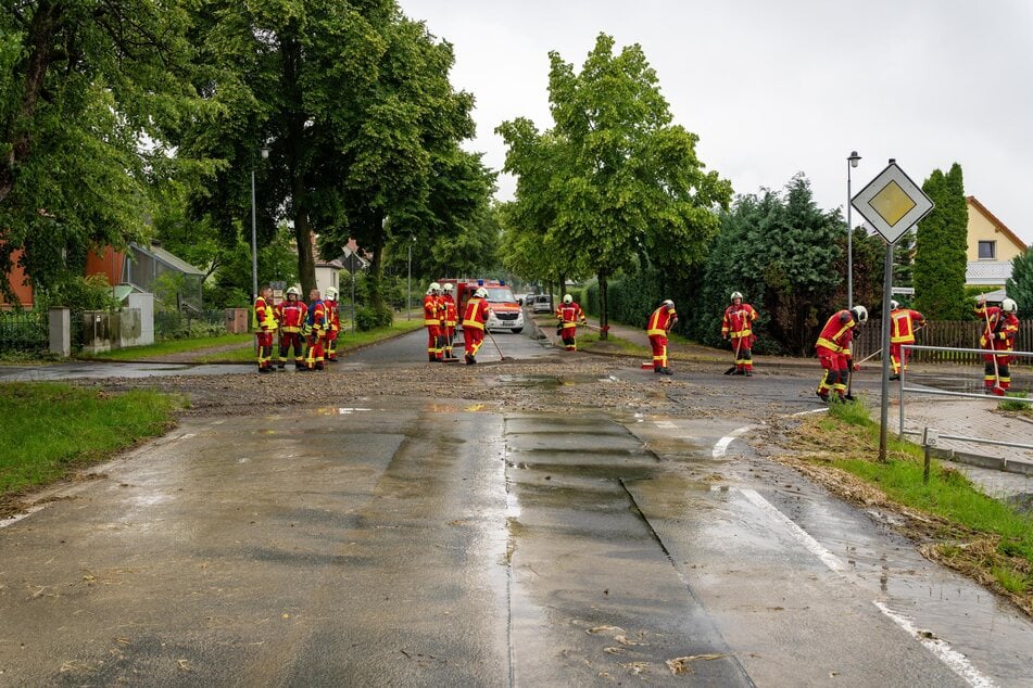 Das Unwetter hinterließ seinen Spuren im Weimarer Land. Die Feuerwehren hatten mächtig zu tun.